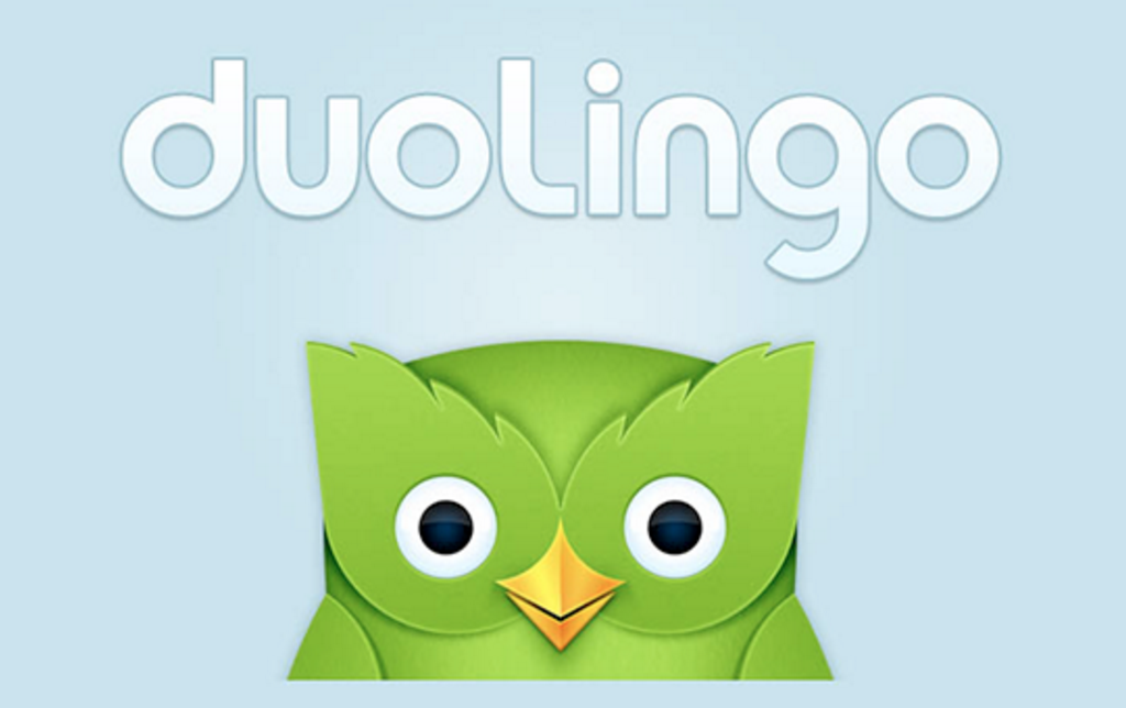 Duolingo 加速转型 AI 优先企业，智能系统全面替代人工承包商-牛仔AI